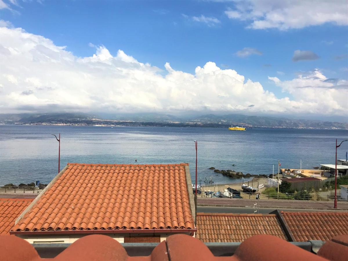 Vecchia Paradiso - A Un Passo Dal Mare メッシーナ エクステリア 写真